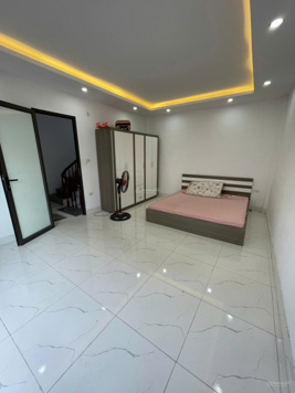 Bán nhanh nhà 4 tầng 30m2, 3m ra đường ô tô tránh trung tâm Đồng Mai, 300m ra QL 6, giá nhỉnh 3 tỷ