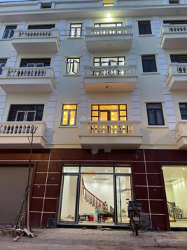 Cực sốc! Bán nhà liền kề 5T - MT 5m - 2.8 tỷ. Bên trong chưa hoàn thiện