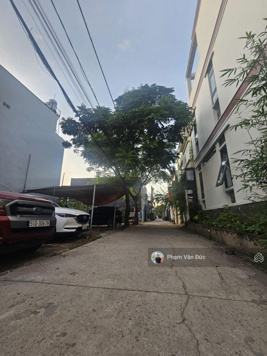 Bán Nhà Trệt Lầu . Dt 68 M . Hẻm Xe Hơi Đỗ Cửa Ngày Đêm . Khu dân Cư An ninh , Văn Minh .