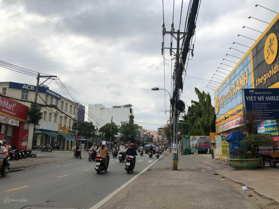 Siêu phẩm mặt tiền Đỗ Xuân Hợp, DT 5x25m=125m2 trệt + 5 lầu. Đang cho thuê 70tr/th, giá bán 30 tỷ