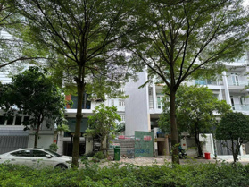 Biệt thự Him Lam có thang máy 200m2 (10 x 20m) - Vị trí đẹp - giá tốt nhất hiện tại - 41 tỷ TL