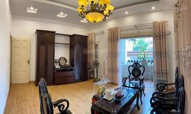 Mặt đường Nghi Tàm bên lẻ - mặt tiền 5m4 - 72m2x5T