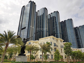 Tôi cần tiền kinh doanh, cần bán lại căn biệt thự vinhomes Golden River 153 tỷ