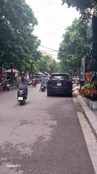 Tòa căn hộ cao cấp tại Trịnh Công Sơn. 80m2 7 tầng, MT 5m, thang máy tốc độ cao, cách hồ 50m