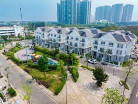 Giảm 2 tỷ căn liền kề Ban Trắng đường 22m, hướng Đông Nam nhìn công viên Eurowindow Gia Lâm