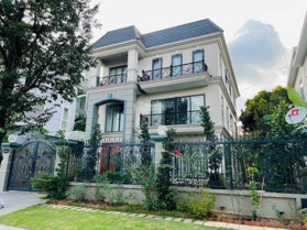 Định cư nước ngoài bán gấp biệt thự đẹp nhất Nam Phú Villas, 12x24m, giá 33 tỷ tốt nhất khu vực