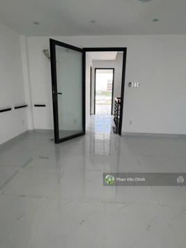 Chính chủ cho thuê nhà mới nguyên căn (5x20) khu Vạn Phúc, Thủ Đức giá 28tr TL