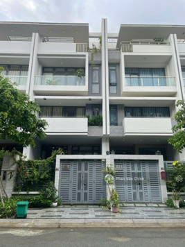 Cho thuê nhà nguyên căn KĐT Vạn Phúc (6x20m) Hầm 4 tầng, đầy đủ nội thất giá 40 triệu/th TL