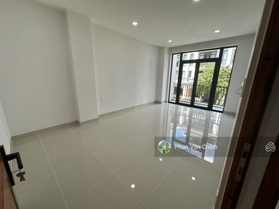 Cho thuê nguyên tầng trệt (5x23), (9x20) nhà KĐT Vạn Phúc, hoàn thiện nội thất giá 10tr TL