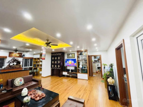 Bán căn góc 118.3m2 chung cư Vật Tư Du Lịch South Tower số 8 Trần Thủ Độ 5.7 tỷ