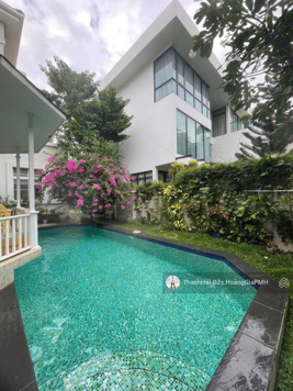 Cho thuê biệt thự Q7 có hồ bơi, biệt thự tứ lập Mỹ Gia 2, 252m2(15x16,75m)5pn, sân vườn, siêu sang