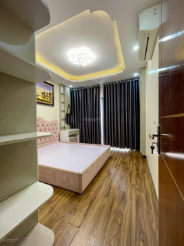 Bán nhà Cầu Giấy 40m2 5 tầng 6 ngủ. Ô tô 7 chỗ vào tận cửa. Cách ô tô tránh nhau 15m giá hơn 7 tỷ