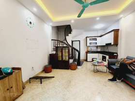 Bán nhà riêng tại 169 Hoàng Mai - ngõ 3 gác đỗ cửa - nhà mới ở ngay - 6,2 tỷ - 33 m2 x 5 tầng