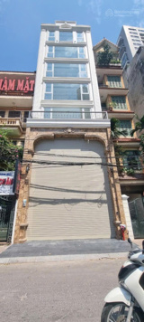 Bán tòa nhà căn hộ dòng tiền mặt ngõ phố Lý Nam Đế diện tích 50m2 xây 9 tầng ô góc 3 mặt thoáng