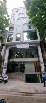 Bán nhà sổ đỏ chính chủ phố Đoàn Nhữ Hài diện tích 68m2 nhà 3 tầng mặt tiền 4,1m giá 25,5 tỷ 1 sổ