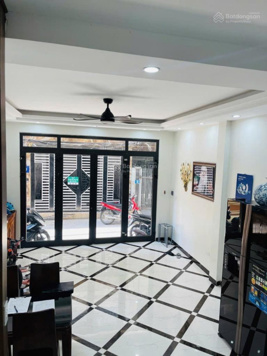 Bán nhà Xuân Đỉnh - 70m2 - 4 tầng - ngõ thông - ô tô đỗ cửa - nhà còn mới - dân xây - hơn 13 tỷ