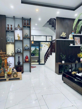 Bán liền kề Đại Kim Hacinco Nguyễn Xiển. Diện tích 82.5m xây 4 tầng hoàn thiện. Sổ đỏ sẵn giao dịch