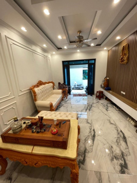 Hiếm giá ngon! 14 tỷ hơn - Bán nhà Phú Thượng, Tây Hồ - 178m2 - 5 tầng - Thang máy - Cạnh đường 40m