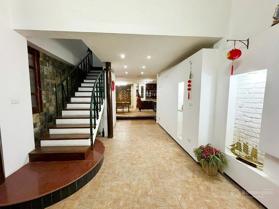 Nhà Âu Cơ đẹp, rộng như biệt thự, sát Hồ Tây ở hay cho thuê dòng tiền đều đỉnh 120m2 chỉ 14 tỷ