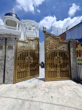 Chủ ngộp bank gửi bán nhà mới đẹp 4 tấm 5,5x25m Mt đường Dương Công Khi, Hóc Môn