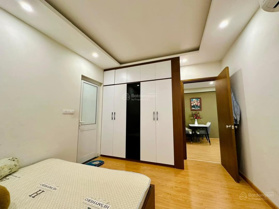 Bán căn hộ diện tích sổ 74m2 2PN 2WC 2 logia giá 4.4 tỷ