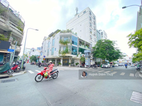 Giá siêu hot! Chính chủ bán gấp biệt thự tại Nguyễn Văn Hưởng, Thảo Điền Q2 DT 400m2, giá 57 tỷ TL