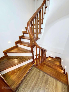 ĐÔNG NGẠC NHÀ MỚI Ở NGAY, 5 TẦNG 3 NGỦ FULL NỘI THẤT , NGÕ NÔNG, RỘNG, BÁN KÍNH 700 M ĐỦ TIỆN ÍCH.