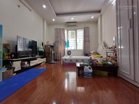 Bán Nhà Riêng Hoàng Mai dt 34m2 -5 tầng ngõ ba gác tránh nhau