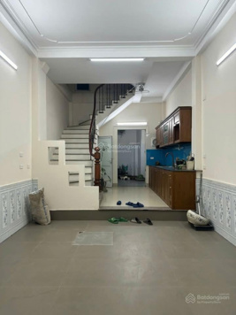 Đê La Thành, Đống Đa, DT 46m2 x 5 tầng x MT 3.9m - hơn 7 tỷ