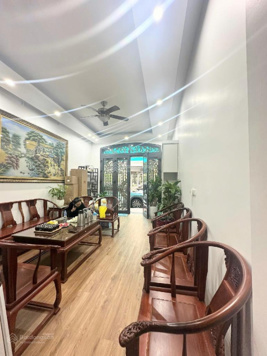 HIẾM PHÂN LÔ Ô TÔ TRÁNH KINH DOANH , KHU PHÁT TRIỂN MẠNH , HÀNG XÓM AO SÀO 78 M , MT 5 M GIÁ 14 TỶ