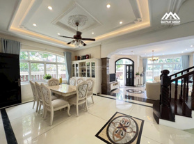 Cần tiền bán gấp căn biệt thự đơn lập Nam Thông 1, DT 344m2 căn góc LH 0919 582 486 Em Tiên PMH