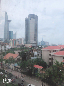 Bán officetel Sài Gòn Royal quận 4, 36m2, giá chỉ 2.6 tỷ (bao hết) view thoáng. LH0935 632 741
