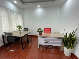 Phòng sau 25m2 Vạn Phúc City, có nội thất văn phòng, sảnh tiếp khách. Giá 5.5tr (gồm điện, nước)