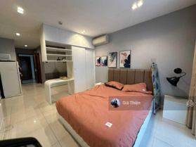 Bán căn Sky Center Phổ Quang, 1PN - 1WC. Giá bán chỉ 1.880 tỷ bao gồm thuế phí. Rẻ nhất thị trường