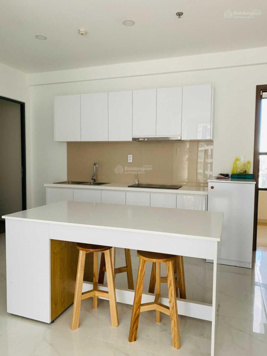 Precia có căn giá tốt, bán 2PN 2WC 4.1tỷ sổ, view Landmark, sẵn nội thất rất thiện chí 0911 850 019