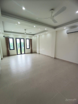 Hiếm biệt thự KĐT Nam Cường - Dương Nội, DT 180m2, 4 tầng 1 hầm, có điều hòa, ô tô đỗ thoải mái