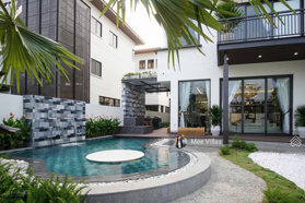 Bán gấp biệt thự đẹp hồ bơi khu 215 Nguyễn Văn Hưởng, Thảo Điền Quận 2 DT 12x22 CN 250m2 giá 54 tỷ