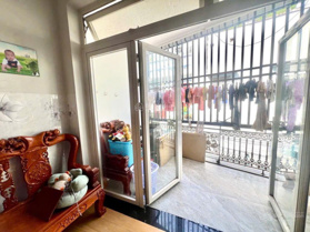 Bán nhà 3 tầng 4pn ngay Vạn Phúc City Thủ Đức - 50m2 ngang 4.2m - Đường Oto Tải - giá 6ty TL