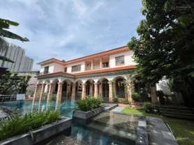 Chính chủ cần bán Villa Thảo Điền - DT: 30m x 40m công nhận 1300m2 _ Kiến trúc địa trung hải .