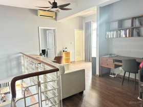 Bán penthouse Mỹ Phúc, PMH, Quận 7 DT 218m2 view sông