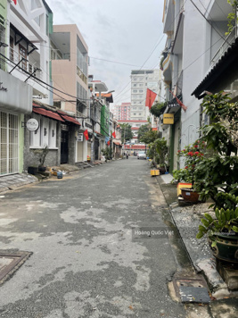 Hiếm hẻm 10m - 66m2(4x17) - 4 tầng - khu đồng bộ, sát MT. Nguyễn Văn Thương (D1) F25 BT. Giá 9.2 TL