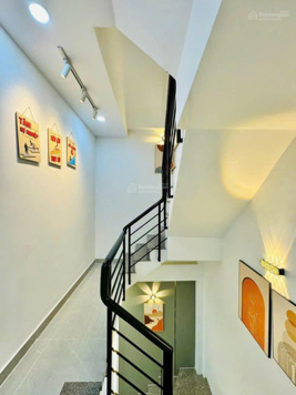 Nhà hẻm xe hơi cách MT 3 căn Tăng Bạt Hổ Phường 11 Quận Bình Thạnh