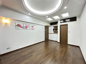 Bán căn hộ chung cư 3 ngủ chung cư 113 Trung Kính giá 6. X tỷ liên hệ 0914 997 886