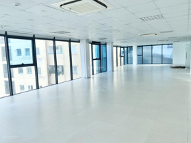 Bán sàn văn phòng, sàn thương mại gần Ngã Tư Lê Văn Lương Khuất Duy Tiến