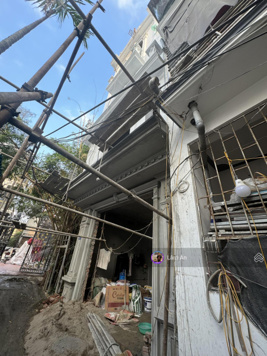 Bán nhà 6 tầng, thang máy tại Ngọc Hồi - 10m ra ô tô tránh - DT 41m2 - MT 5m - Giá 6,8 tỷ