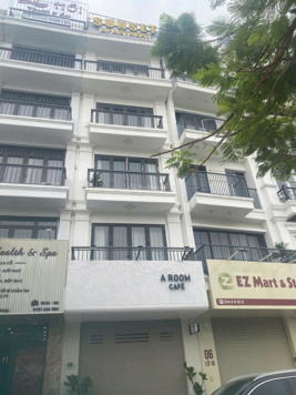 Cần bán gấp nhà mặt đường Thế Lữ 5 tầng full nội thất đang khai khác tốt