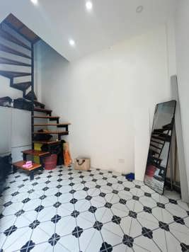 Chính chủ b.á.n nhà 241 Ngõ chợ Khâm Thiên HN