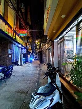 MẶT NGÕ THÔNG KINH DOANH - Ô TÔ 7 CHỖ ĐỖ TRONG NHÀ - ♻️NGÕ THÔNG SANG KĐT PHÂN LÔ ĐẠI KIM 