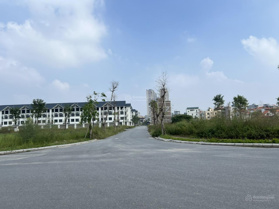 80m2 đất DV Thăng Long 9 đường 17m và 11m. Xây dựng được 6.5T. Trung tâm đô thị Hinode Royal Park