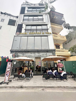 Siêu hiếm! Lô góc 7 tầng mặt hồ Linh Quang, Đống Đa, DT 48m2 x MT 7m, vỉa hè, oto tránh, kinh doanh